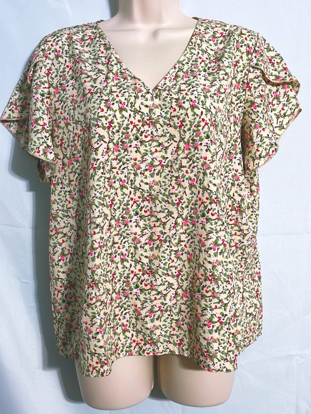 Shein Beige Floral Top Size L